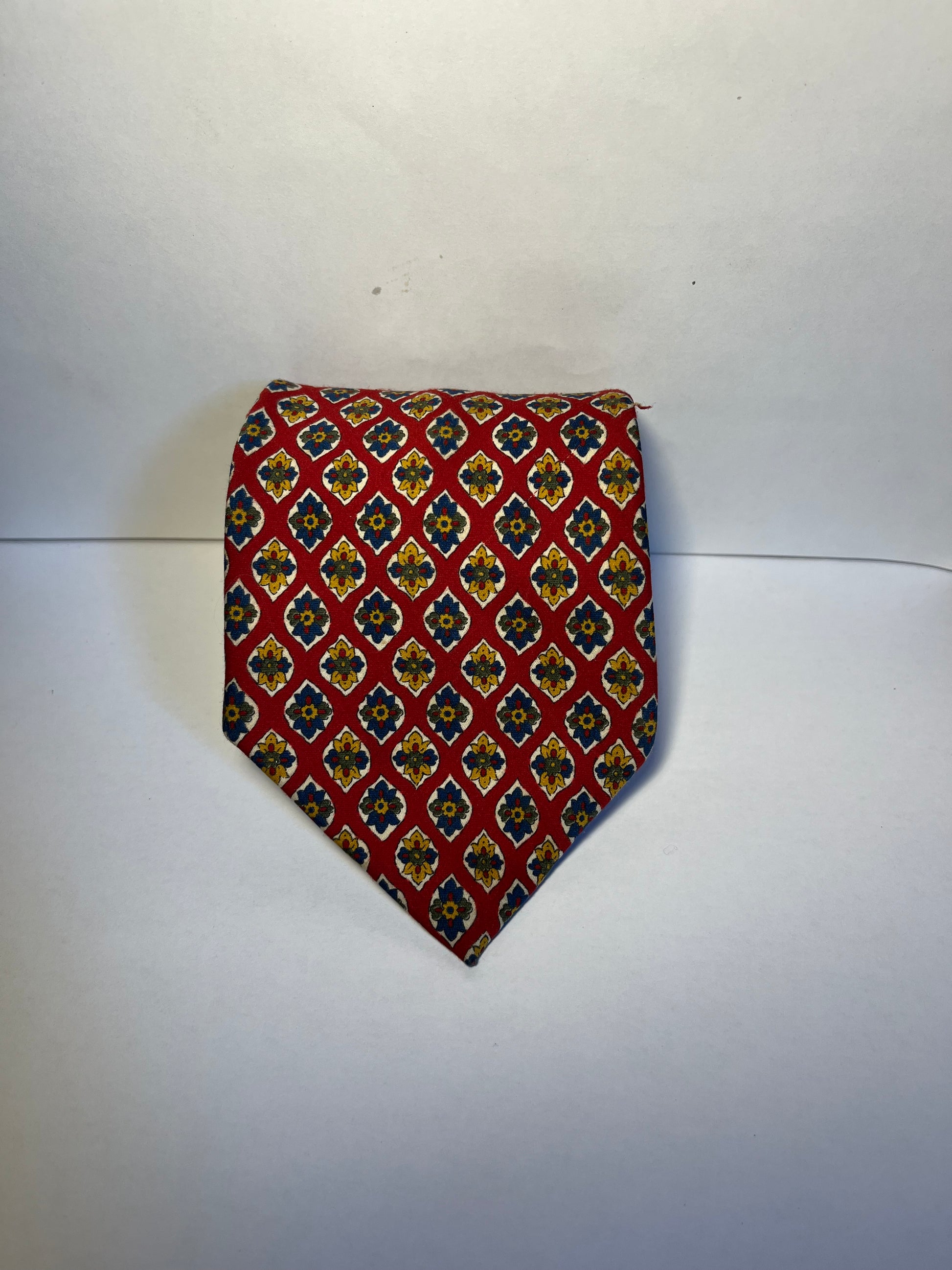 Red flower patterned tie made in the UK