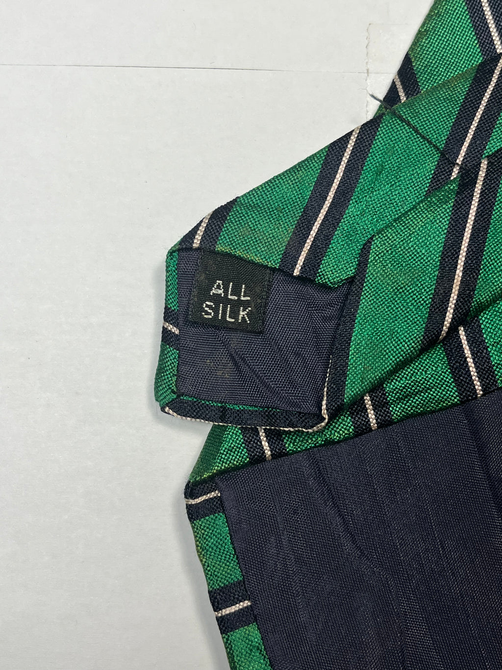 Green Black & White silk tie