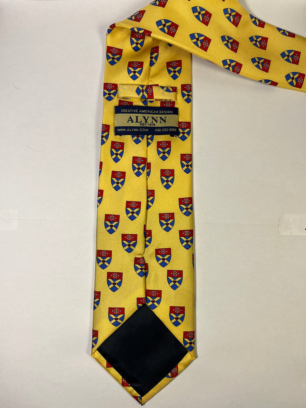 Yellow with crest 100% silk tie