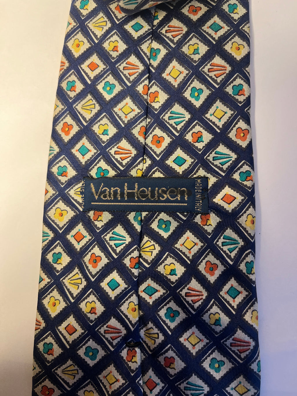 Triangular shaped patterned tie made in Italy 100% silk